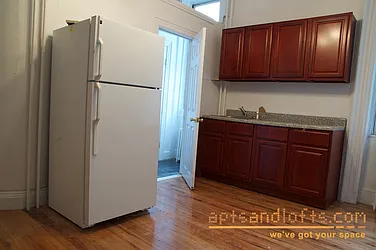 Rented by aptsandlofts.com