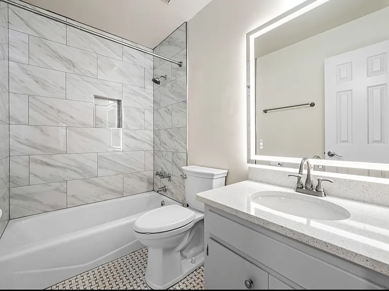 2905 Burch Ave #3 — Photo 20