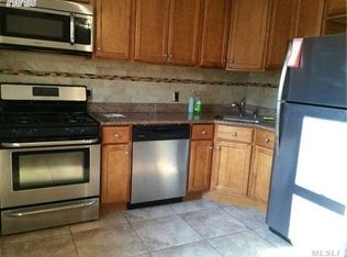 63 Remsen St, Lynbrook, NY 11563