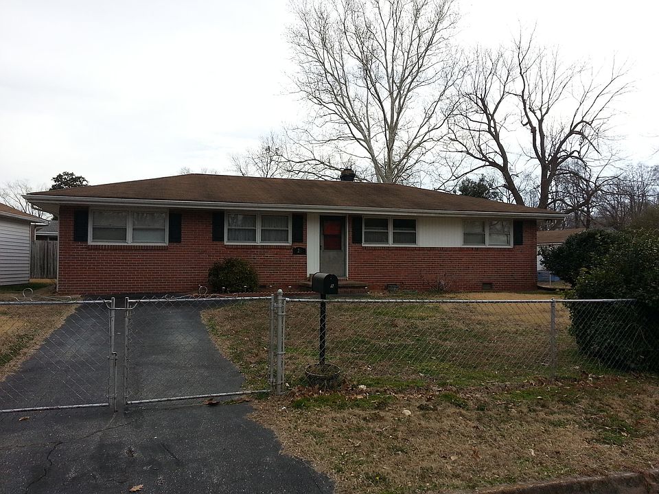 29 Edgemoor Dr