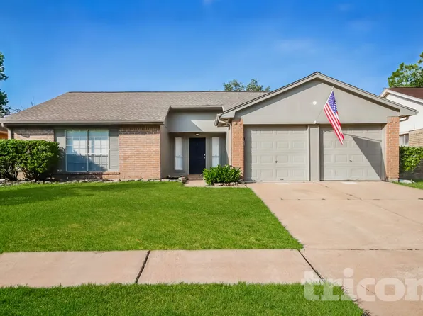 6826 Blue Ridge Dr, Richmond, TX 77469