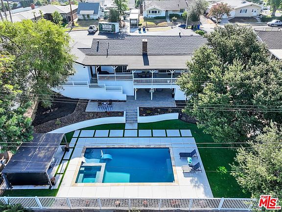 4th image of 9449 Forbes Ave