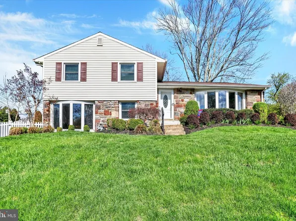 1170 Ballytore Rd, Huntingdon Valley, PA 19006