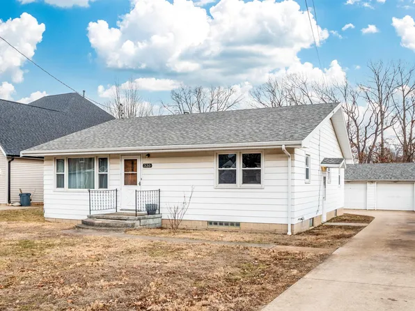 330 Maria St, East Peoria, IL 61611