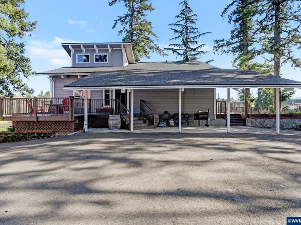 9915 Marquam Cir, Molalla, OR 97038