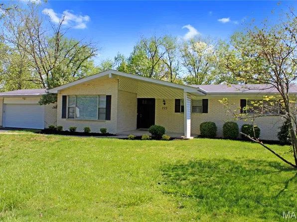 222 Pleasant Grove Ave, Ballwin, MO 63011