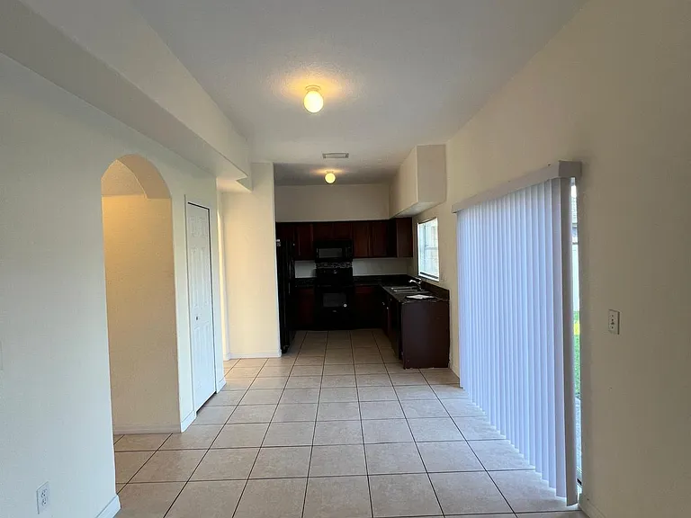 3986 Rollingsford Cir — Photo 15