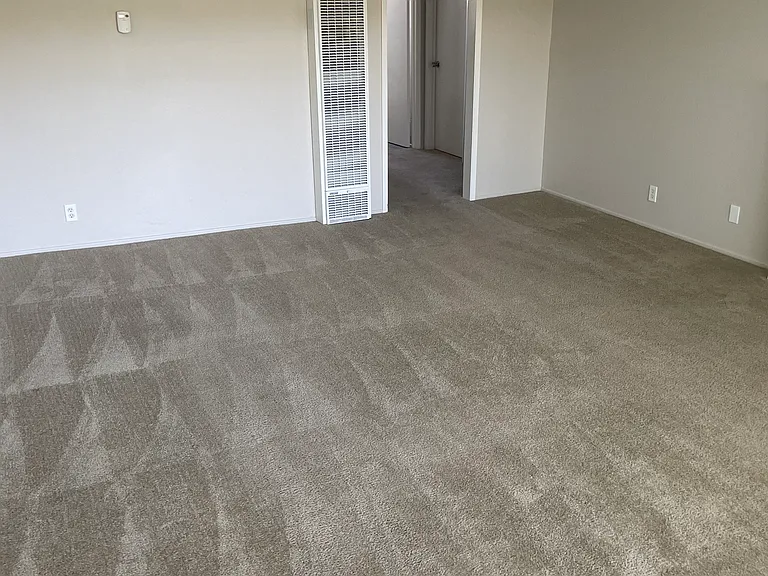 Carmel Court Apts — Photo 16