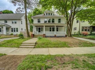 3046 Euclid Heights Blvd, Cleveland Heights, OH