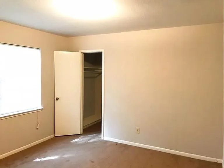 230 W Castle Harbour Dr — Photo 12