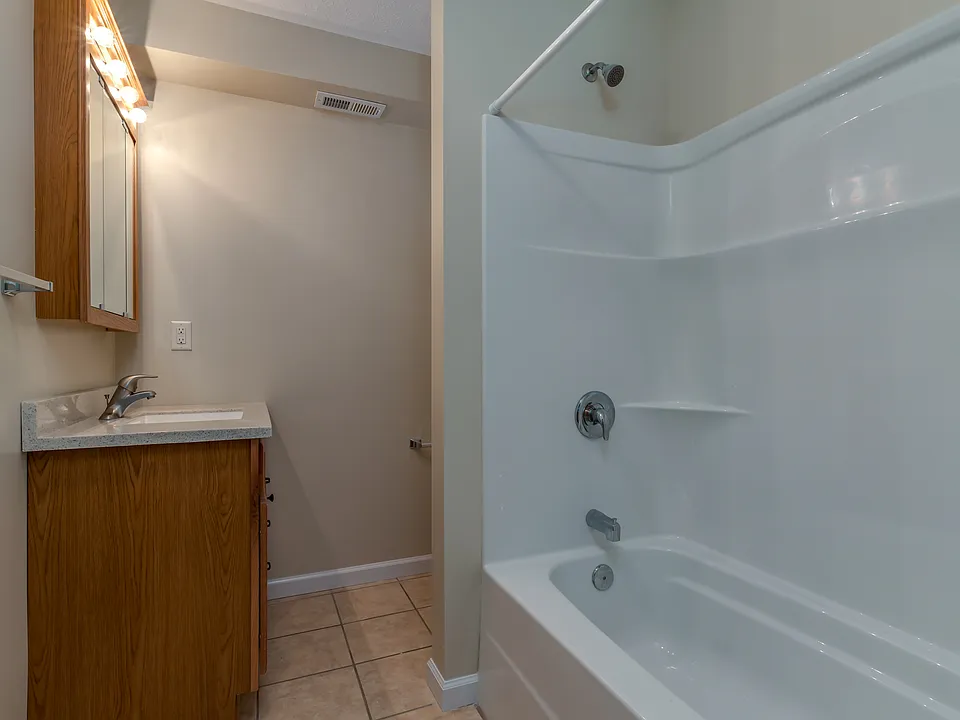 66 Apple Tree Ln #32