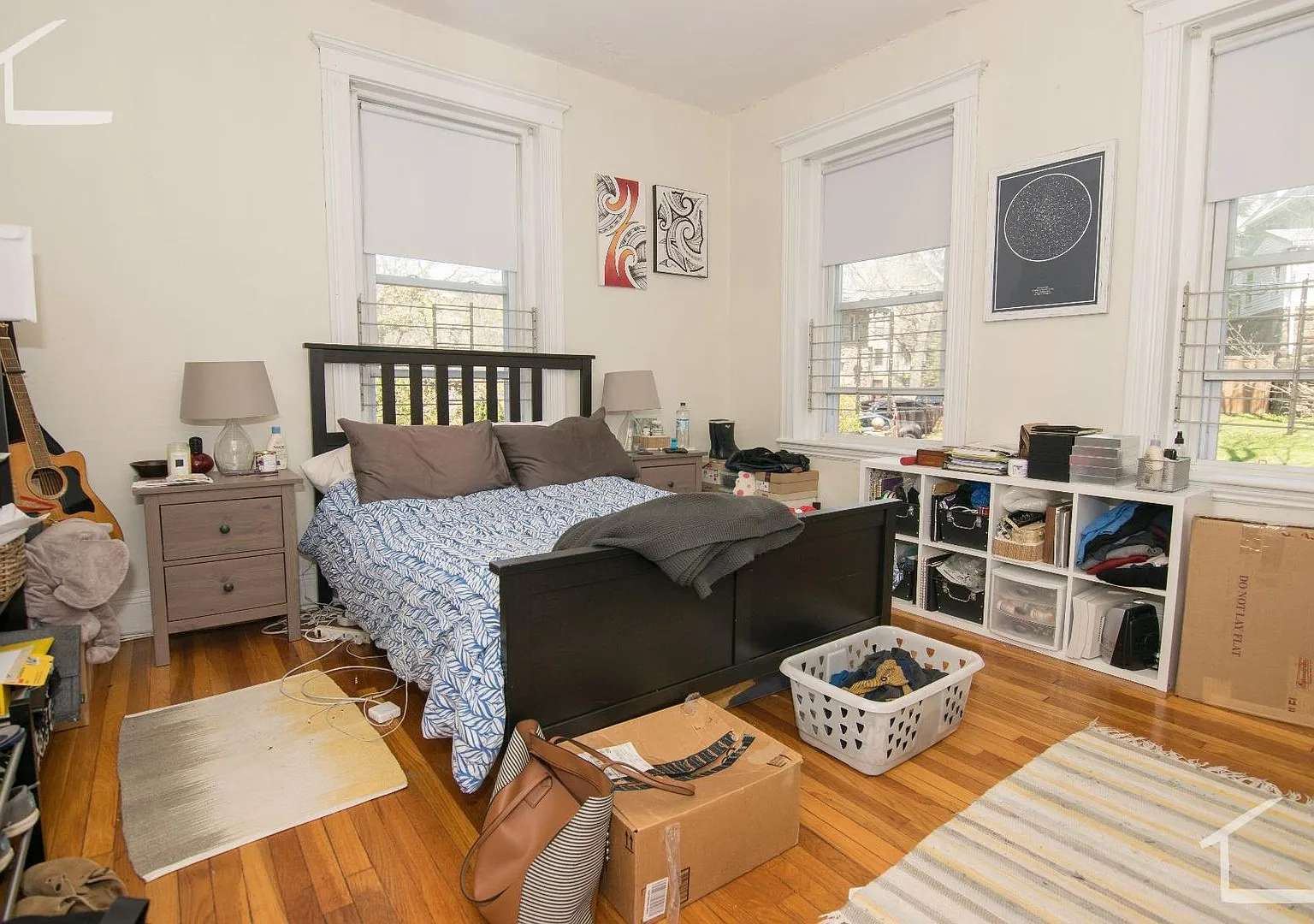 No Brokers Fee, Large Fully Renovated Unit, heat, Hot Water Included,, Eat-in Kitchen, Steps from... — Photo 4