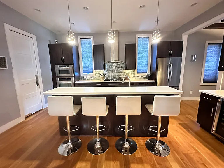 This kitchen is any chef's dream kitchen!