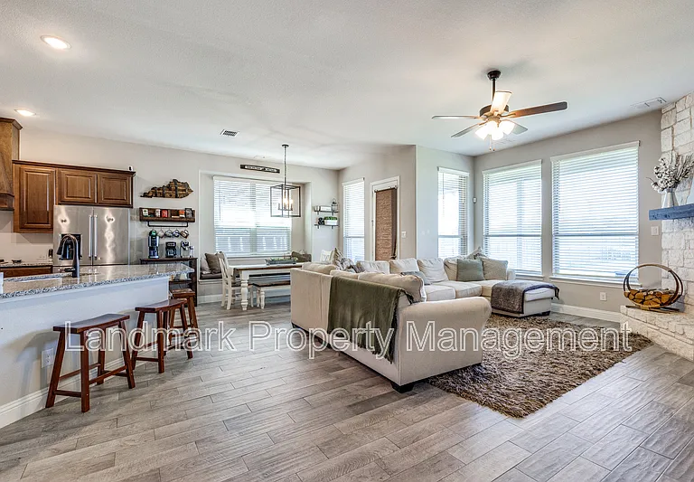672 Harris Ridge Dr — Photo 7