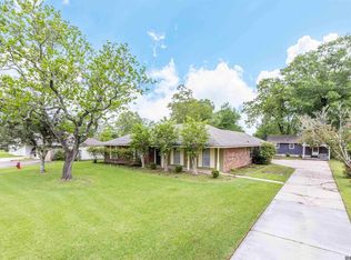 705 Dawes Dr, Denham Springs, LA 70726