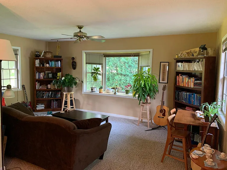 1209 Brookwood Dr — Photo 7