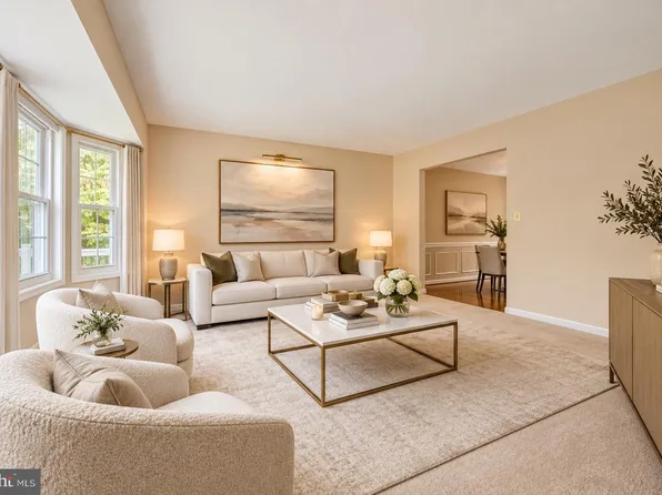 990 Caravan Trl, Owings, MD 20736