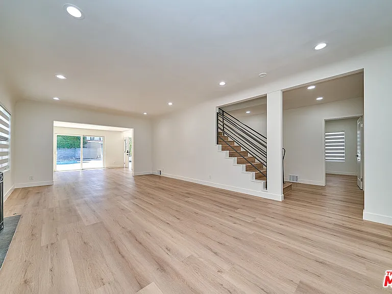 347 S Highland Ave — Photo 5
