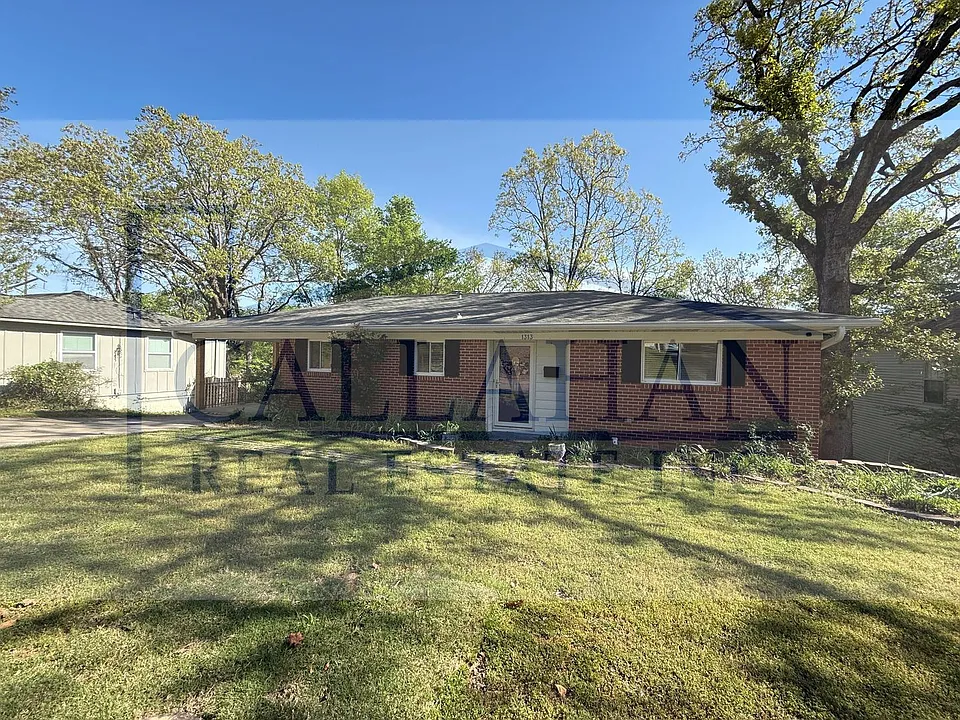 1313 Garland Ave