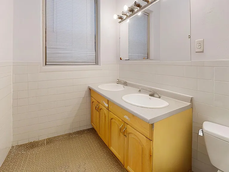 1661 Commonwealth Ave #3 — Photo 9