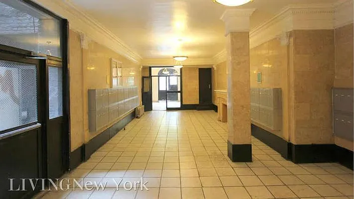 Rented by Living New York | media 21