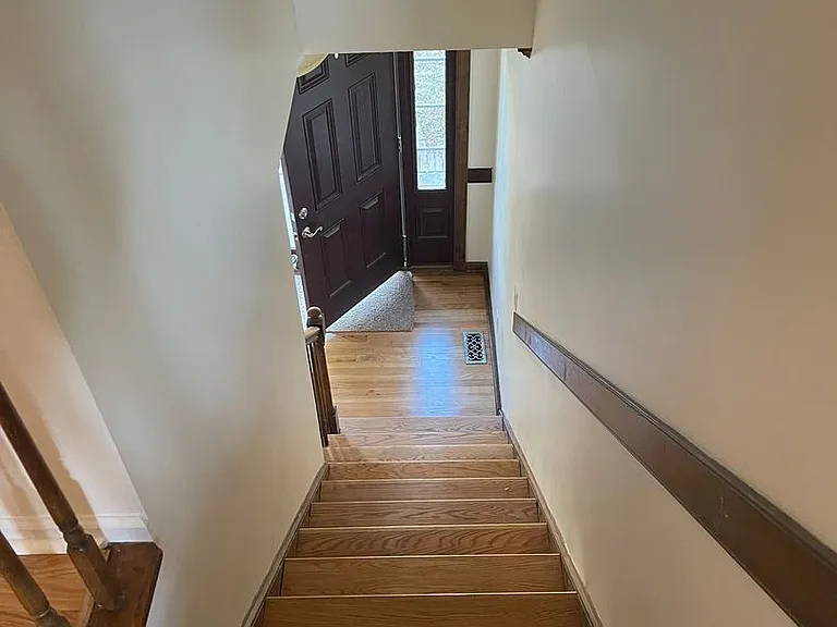 609 Georgetown Cir — Photo 15