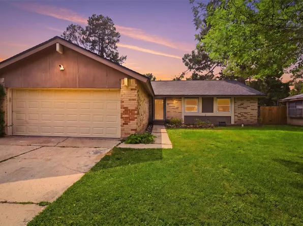 17211 Camberwell Green Ln, Houston, TX 77070