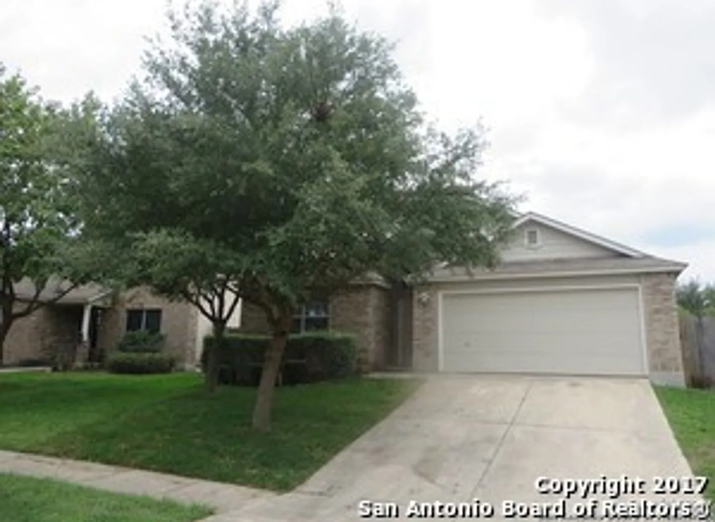 New On Market — Photo 3