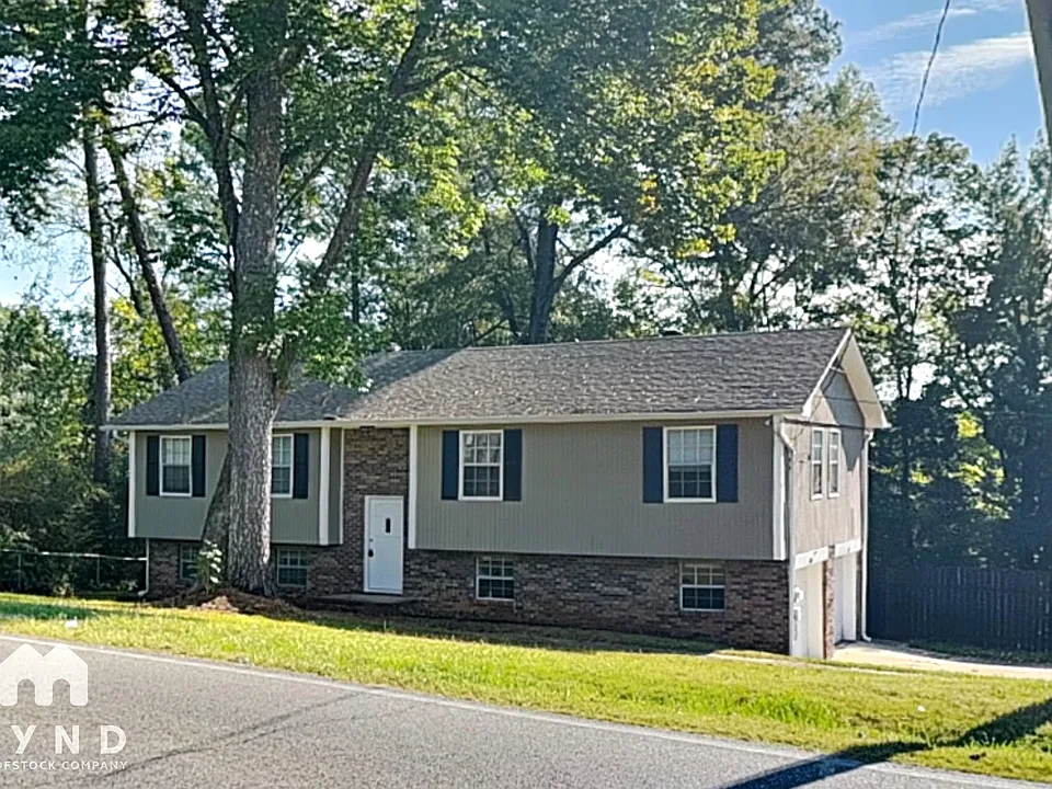 600 20th Ct NE