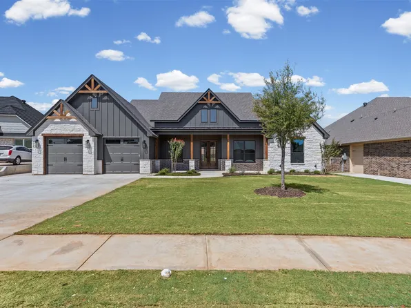 6657 Pinehurst Dr, Granbury, TX 76049