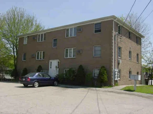 166 Mayfield Ave, Cranston, RI 02920