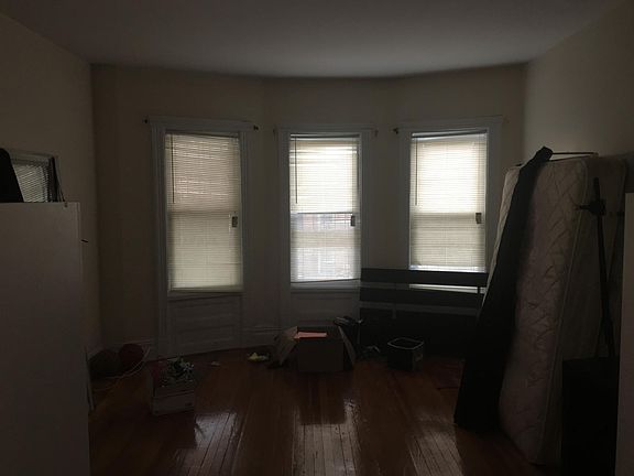 2nd image of 1723 Van Buren St