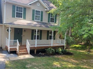 19 Woodlawn Dr, Palmyra, VA