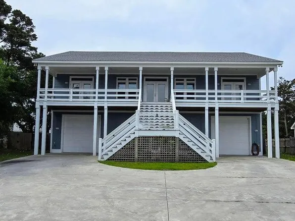 610 Bayview Drive, Harkers Island, NC 28531