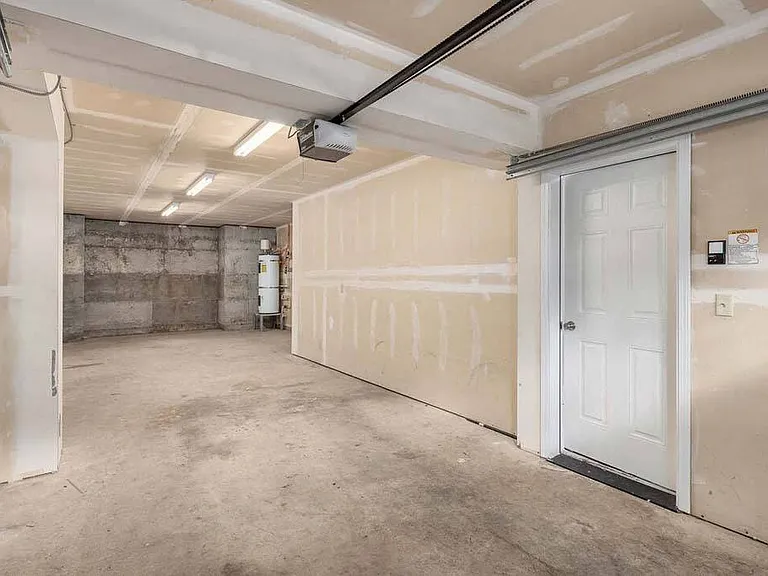 Pine Street Townhomes — Photo 5