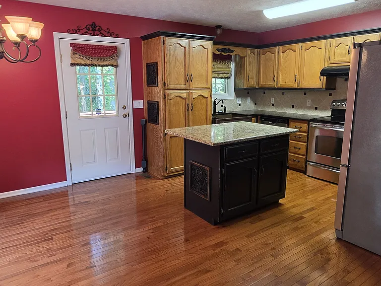 3115 Dogwood Ln — Photo 17