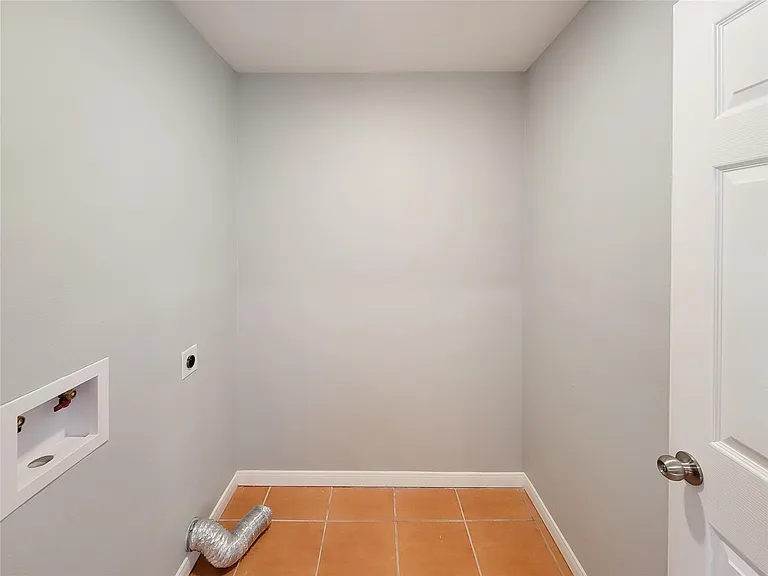 12422 Mylla St — Photo 22