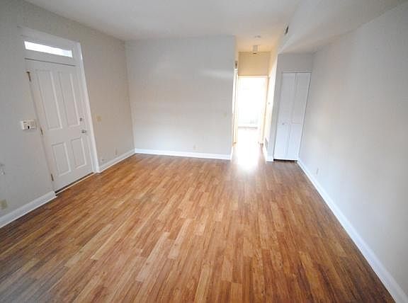 4th image of 919 Geyer Ave #Ar
