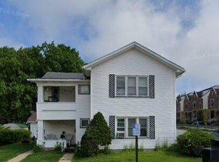 207 Jefferson St, Valparaiso, IN 46383