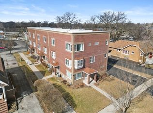 18134 Martin Ave, Homewood, IL 60430