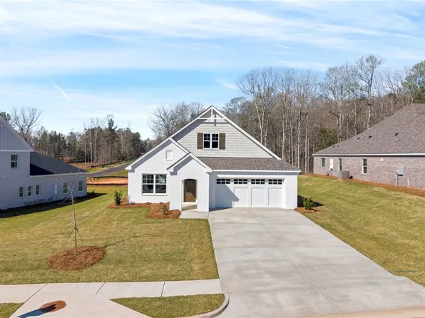 2052 Shadow Bend Ln, Auburn, AL 36830