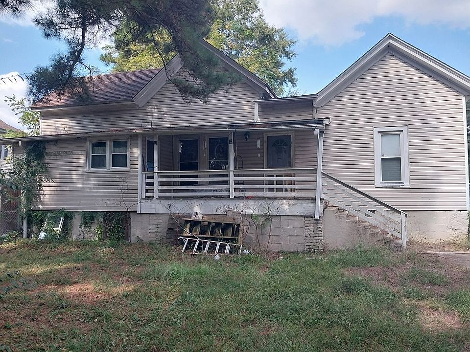 2nd image of 12601 W Hanes Ave