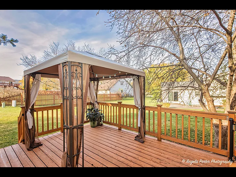 203 Springbrook Ct — Photo 21
