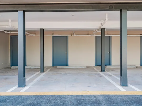 Parkside Green at Bishop Ridge, 523 N Ewing Ave APT 301, Dallas, TX 75203