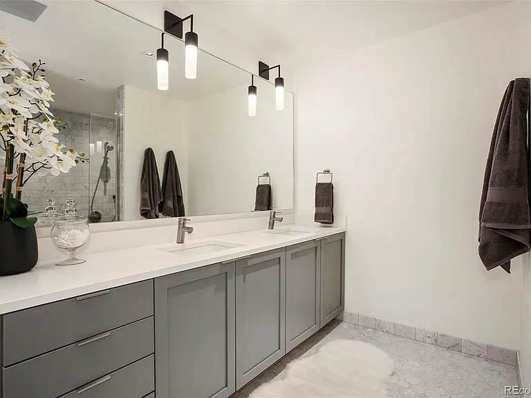 1750 Wewatta St #602 — Photo 21