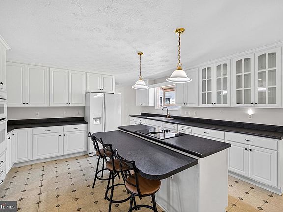 2nd image of 177 Brock Dr