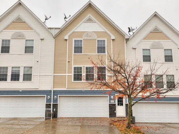 1173 SE Village View Ln, Ankeny, IA 50021