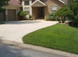 120 Tyler St, Branson, MO 65616