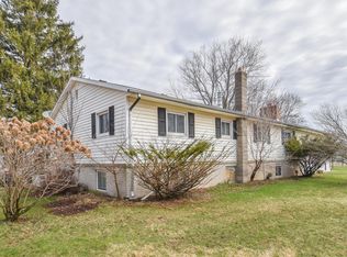 1023 Burbank Rd, Quincy, MI 49082