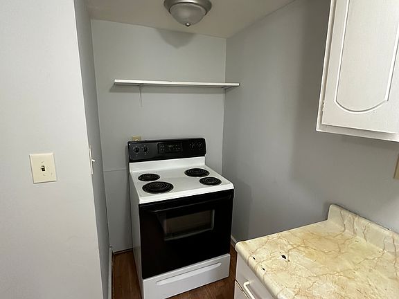 4th image of 1495 State St #1-F